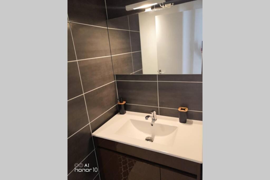 Appartement Jardin A 100M De La Plage Et Thalasso Concarneau Esterno foto